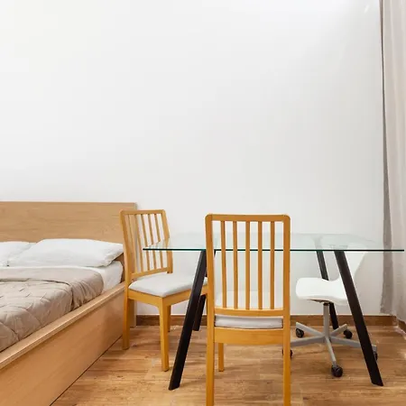Camp Nou & Fira Business Lofts Aparthotel L'Hospitalet de Llobregat