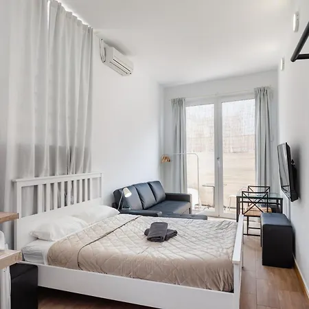 Aparthotel Camp Nou & Fira Business Lofts L'Hospitalet de Llobregat